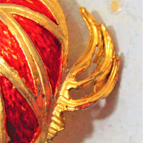 Golden Flopping Fish - Picture 7 of 8